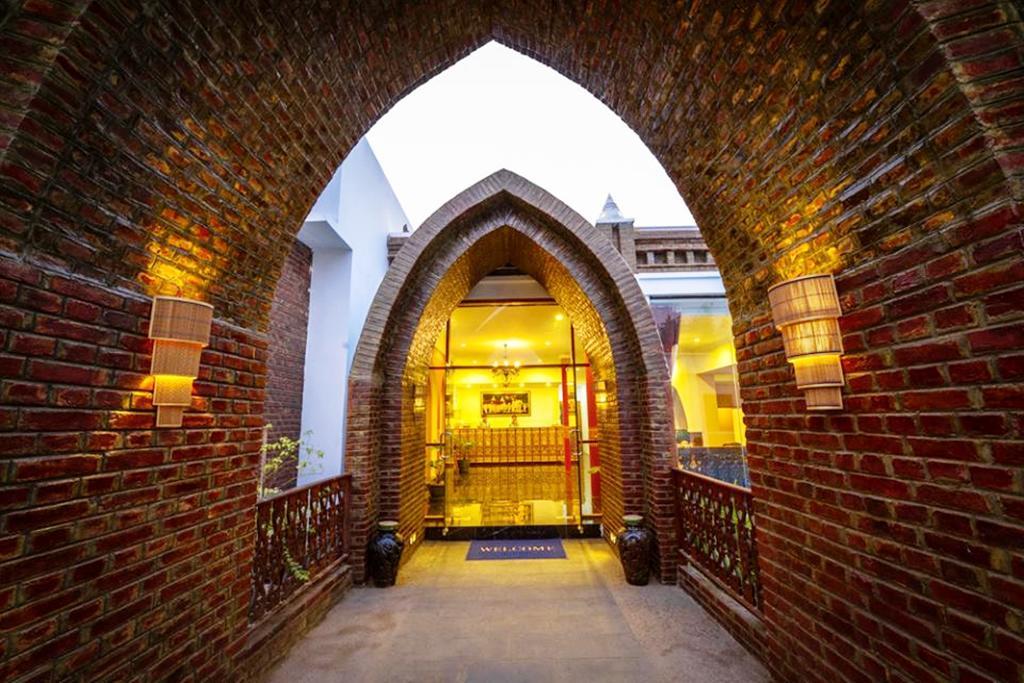 Raza Gyo Hotel Bagan Bagian luar foto