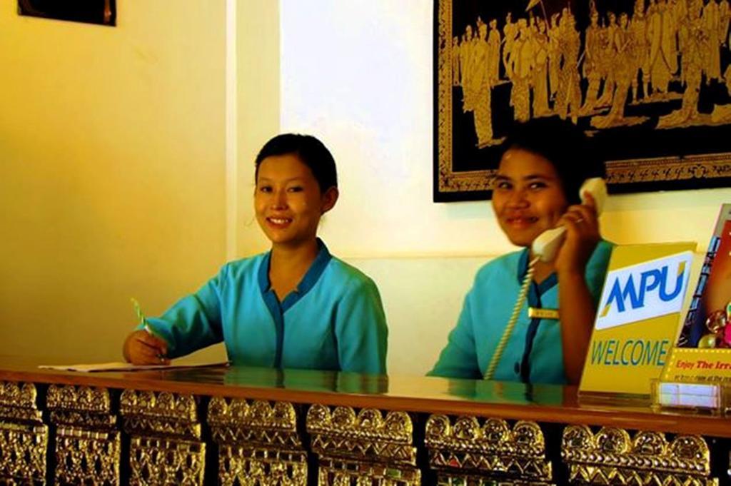 Raza Gyo Hotel Bagan Bagian luar foto