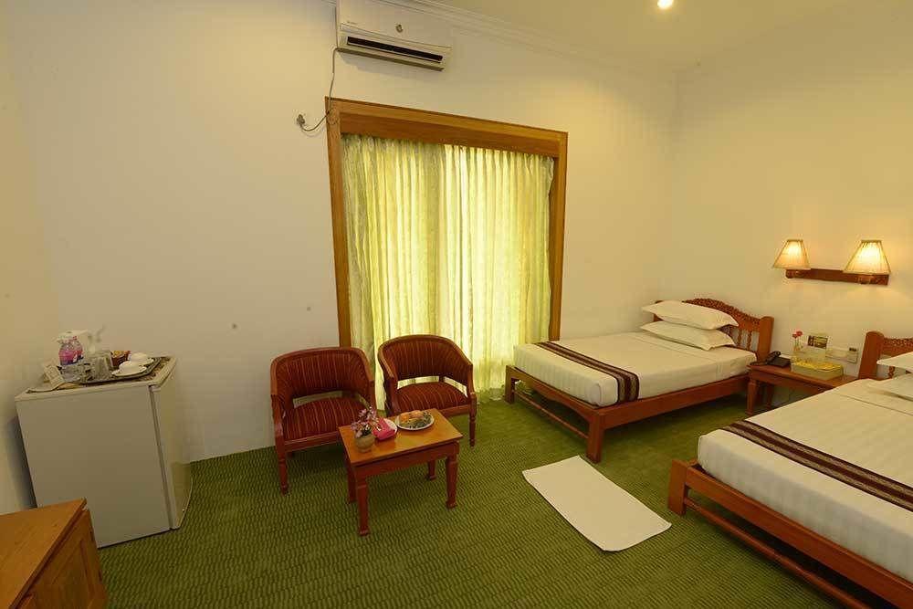 Raza Gyo Hotel Bagan Bagian luar foto