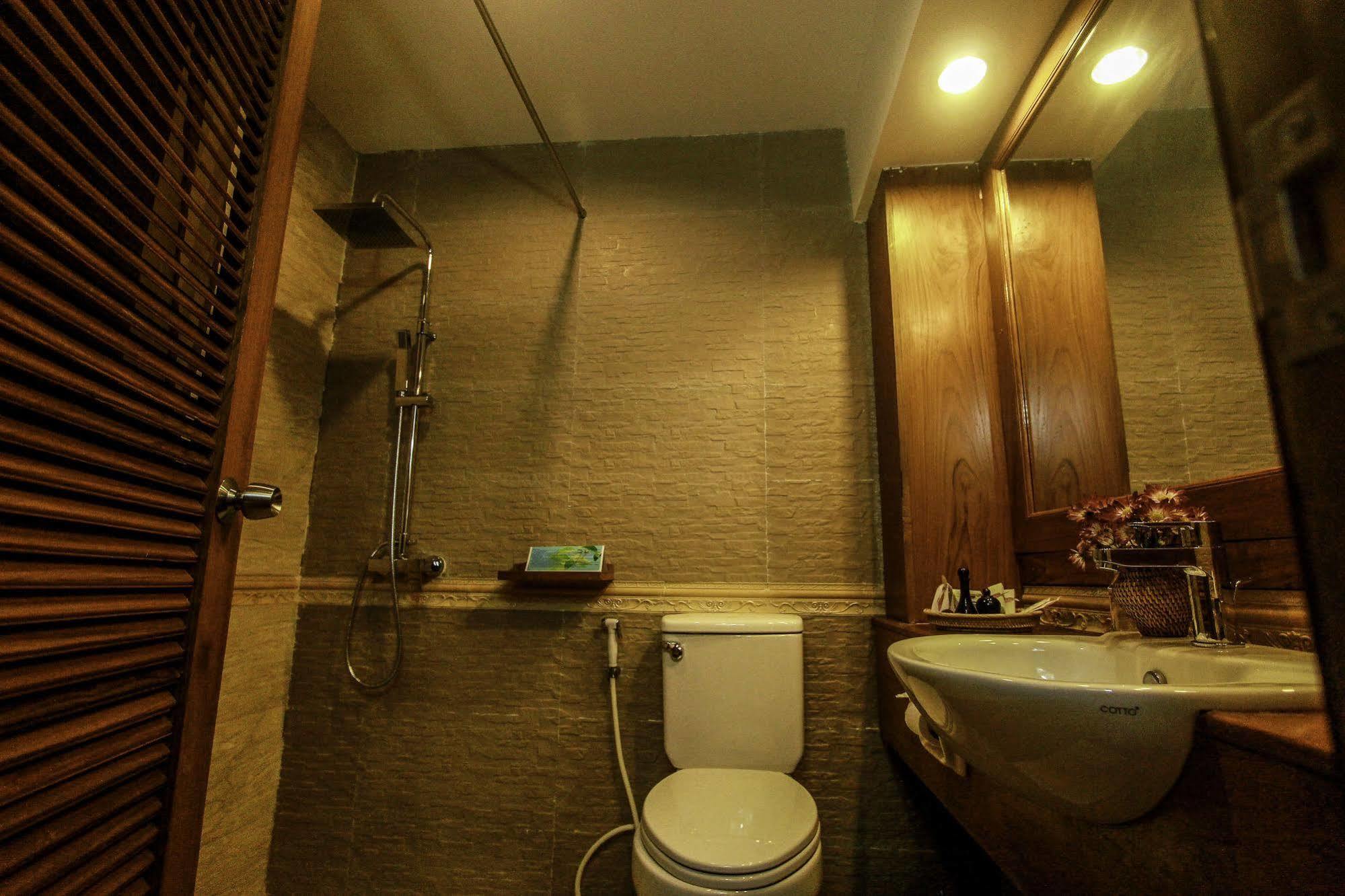 Raza Gyo Hotel Bagan Bagian luar foto