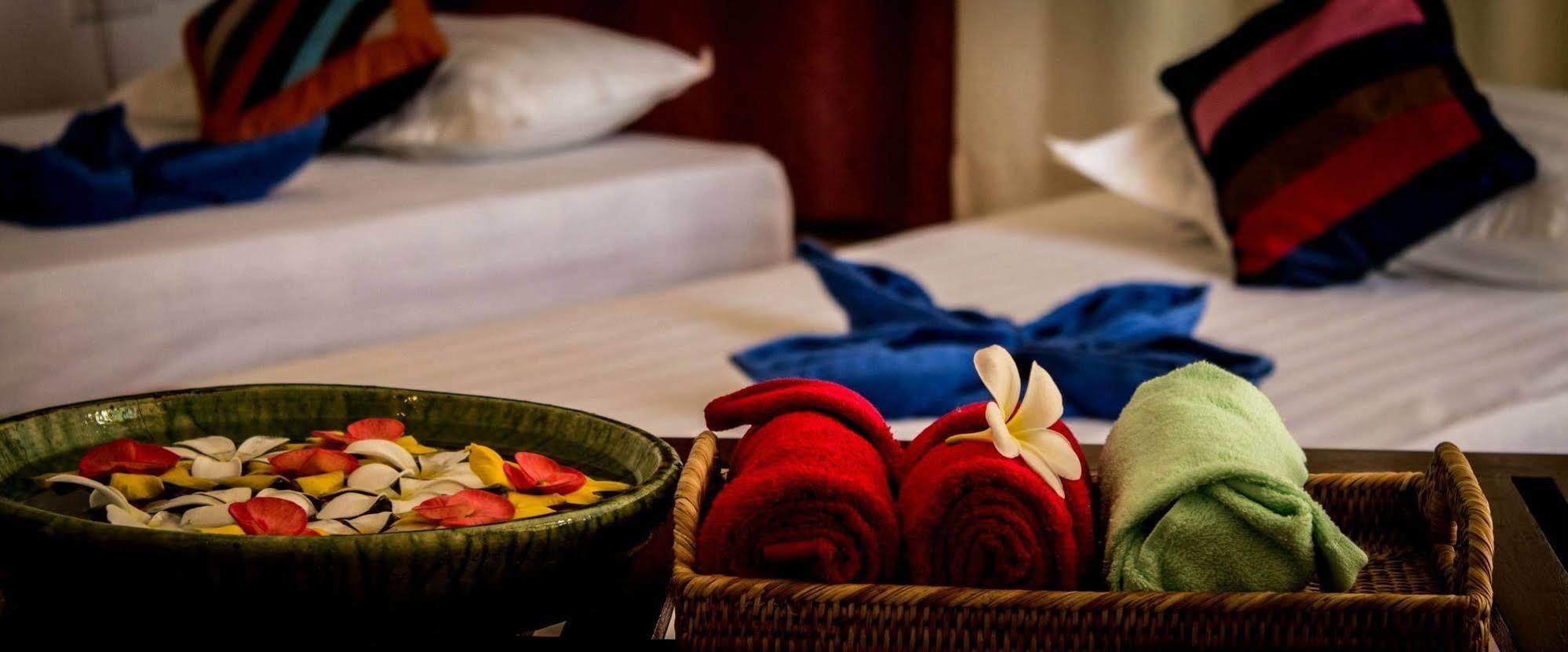 Raza Gyo Hotel Bagan Bagian luar foto